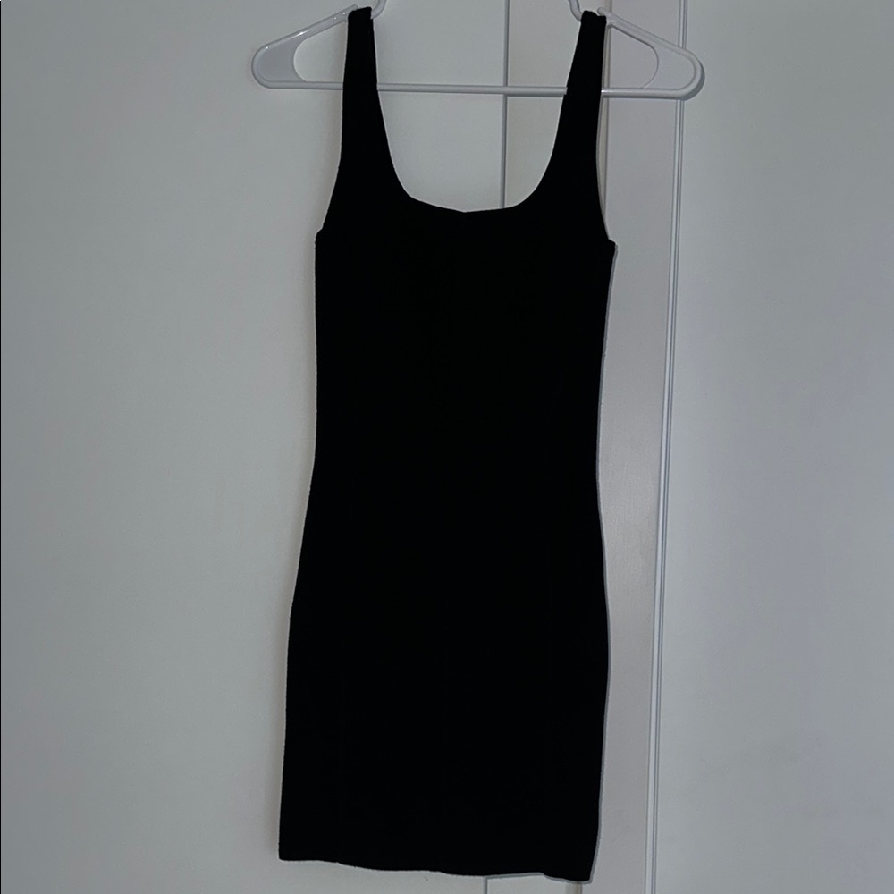 Aritzia Black Sleeveless Dress